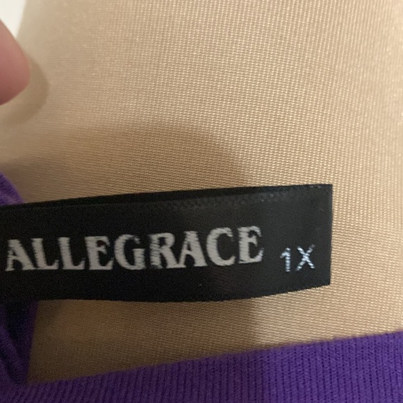 Fluted purple top - Picture 3 of 3